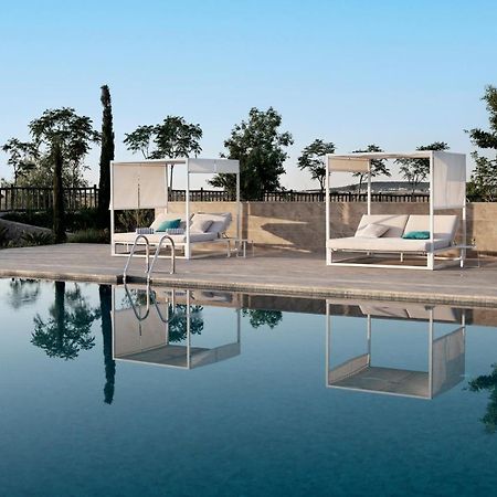 오스페스 팔라시오 데 아레날레스 앤 스파 Caces 외부 사진 3D rendering of a poolside scene